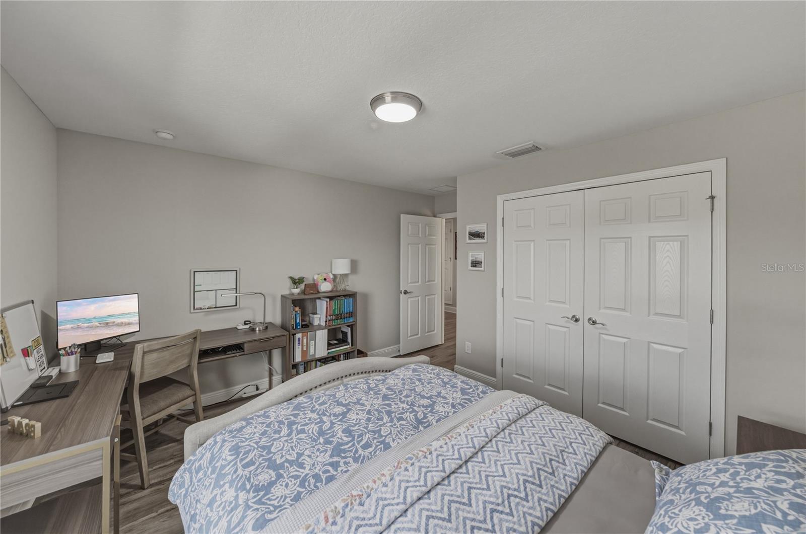 B & D HAWKSTONE PH I - Residential Lease