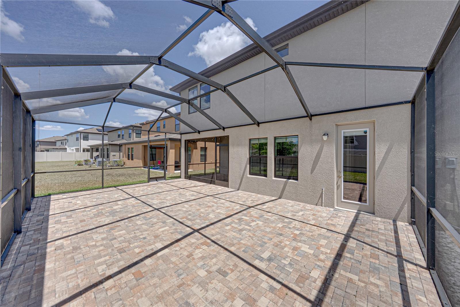 B & D HAWKSTONE PH I - Residential Lease