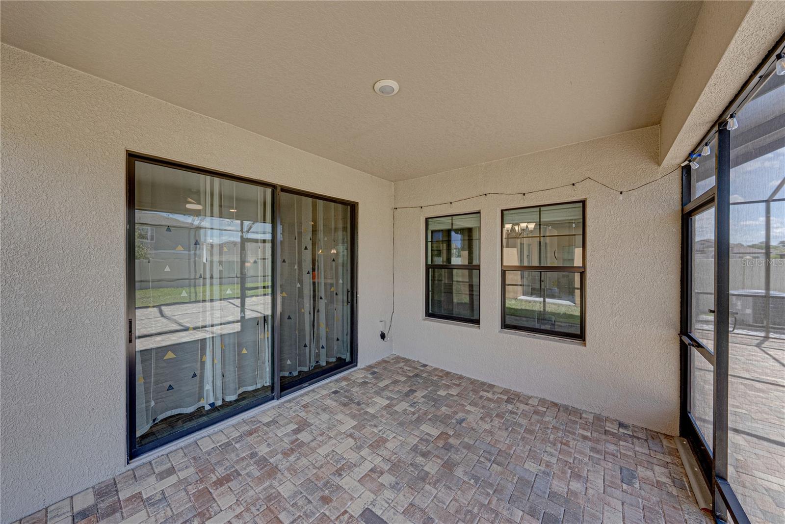 B & D HAWKSTONE PH I - Residential Lease