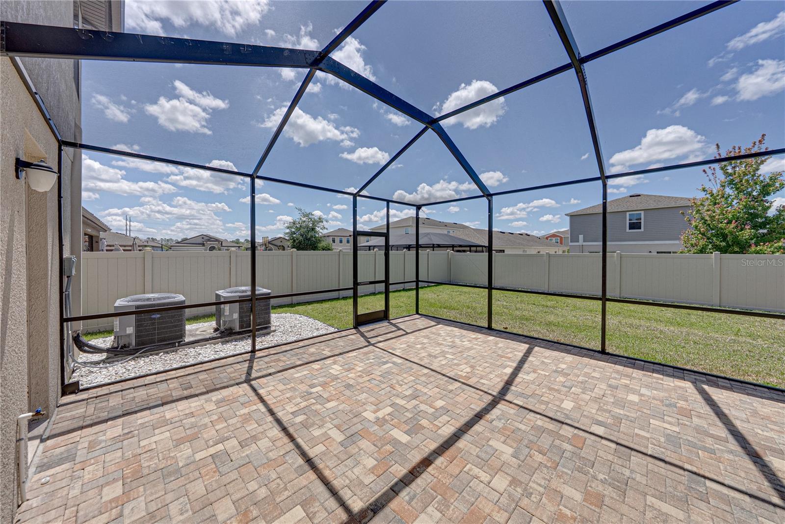 B & D HAWKSTONE PH I - Residential Lease