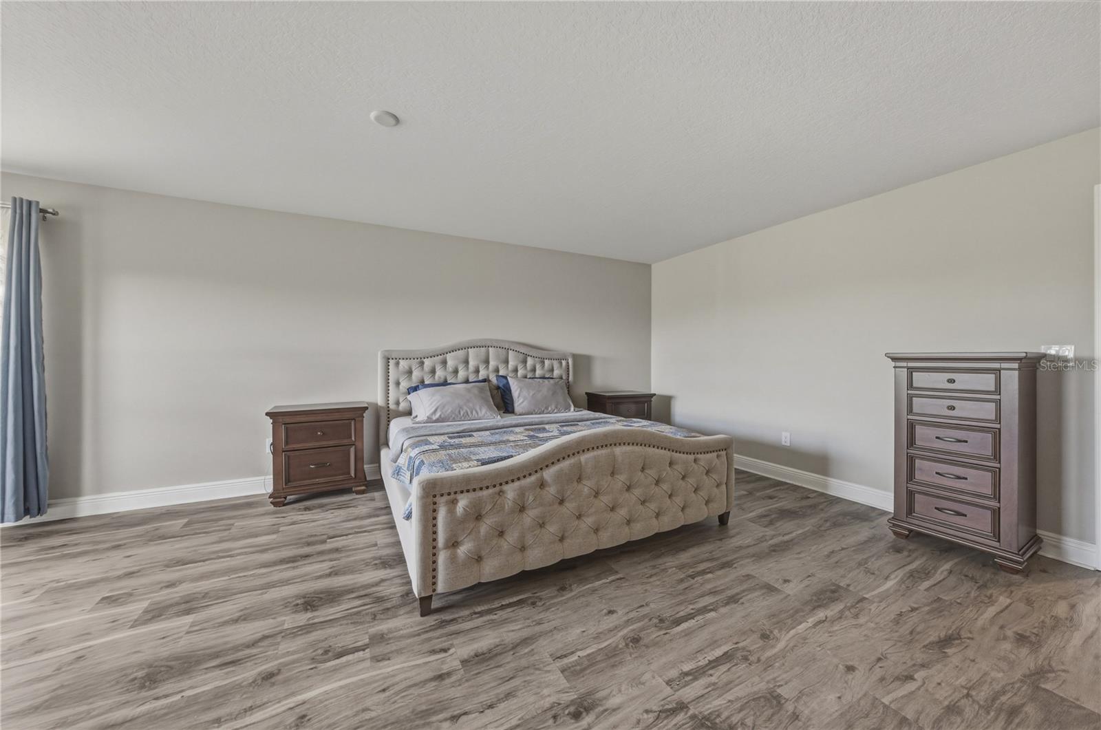 B & D HAWKSTONE PH I - Residential Lease