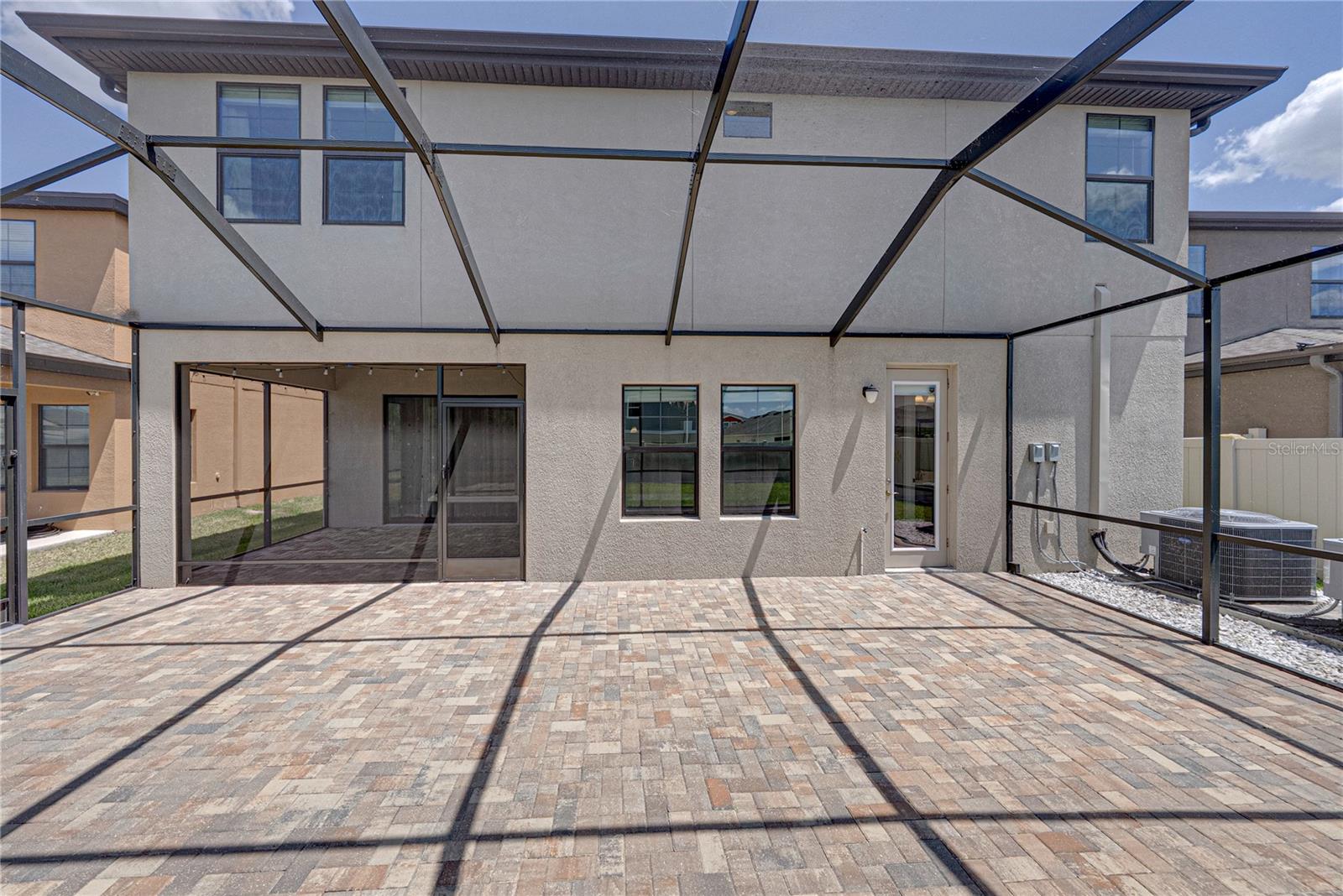 B & D HAWKSTONE PH I - Residential Lease