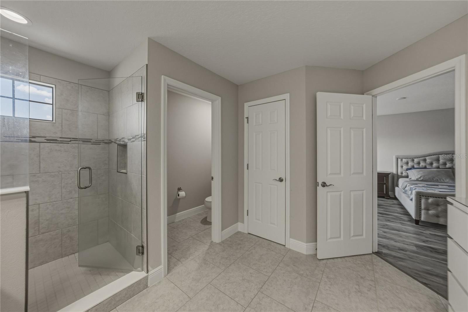 B & D HAWKSTONE PH I - Residential Lease