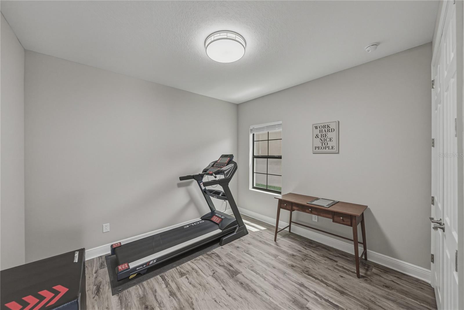 B & D HAWKSTONE PH I - Residential Lease