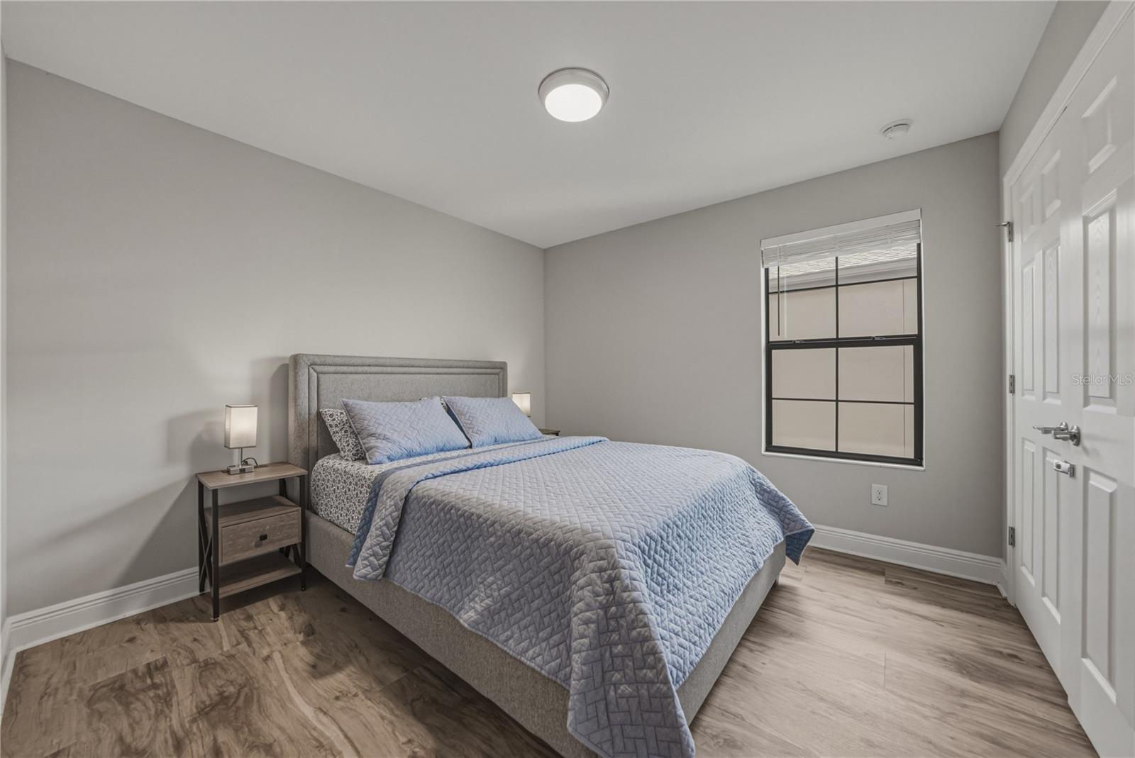 B & D HAWKSTONE PH I - Residential Lease