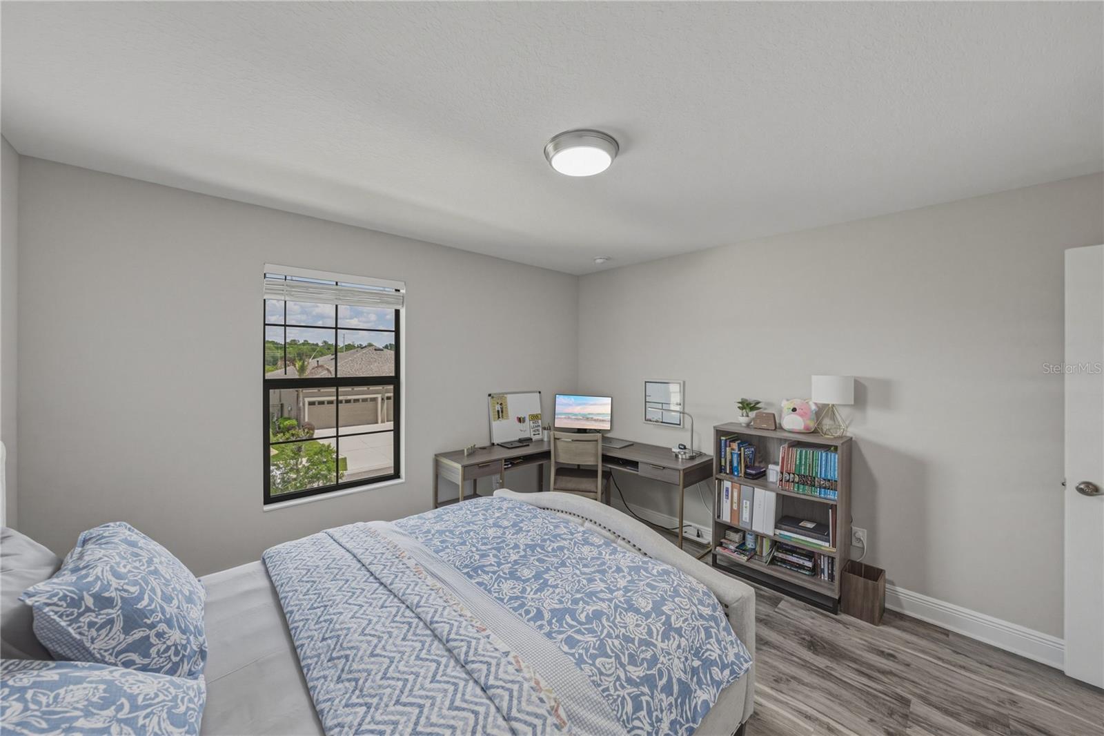 B & D HAWKSTONE PH I - Residential Lease