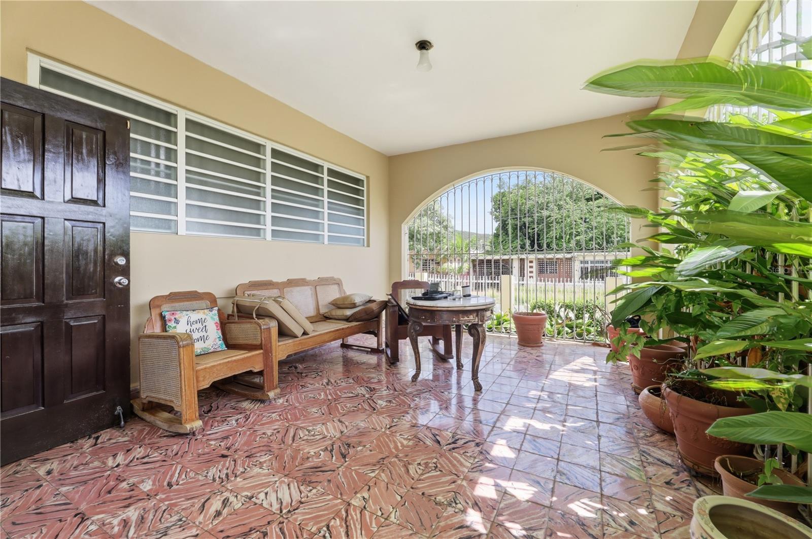 URB SANTA ISIDRA - Residential