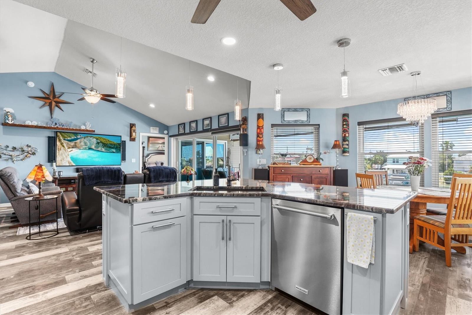 HERNANDO BEACH - Residential