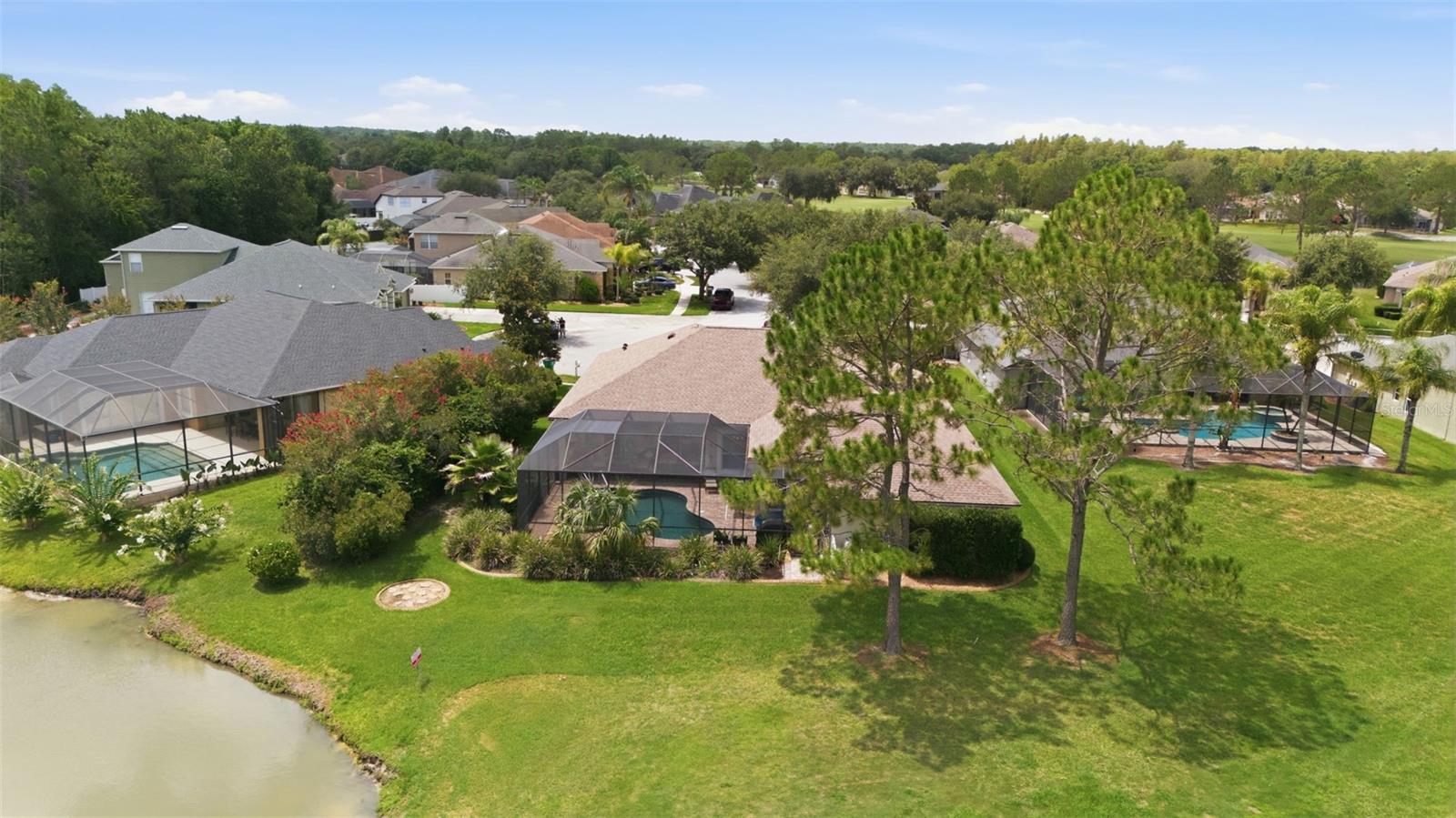 LEXINGTON OAKS VILLAGE 17 UNITS A & B - Residential