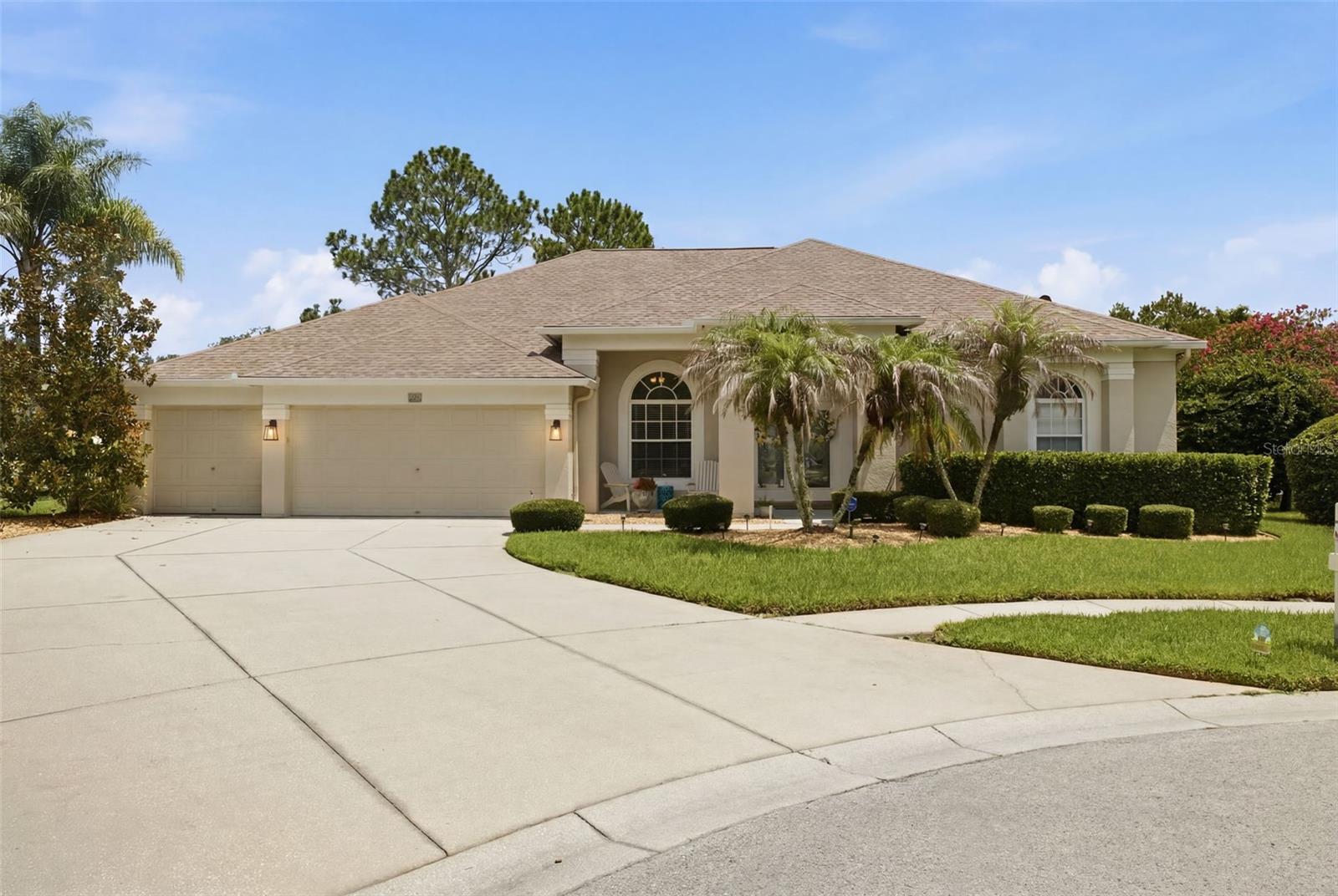 LEXINGTON OAKS VILLAGE 17 UNITS A & B - Residential