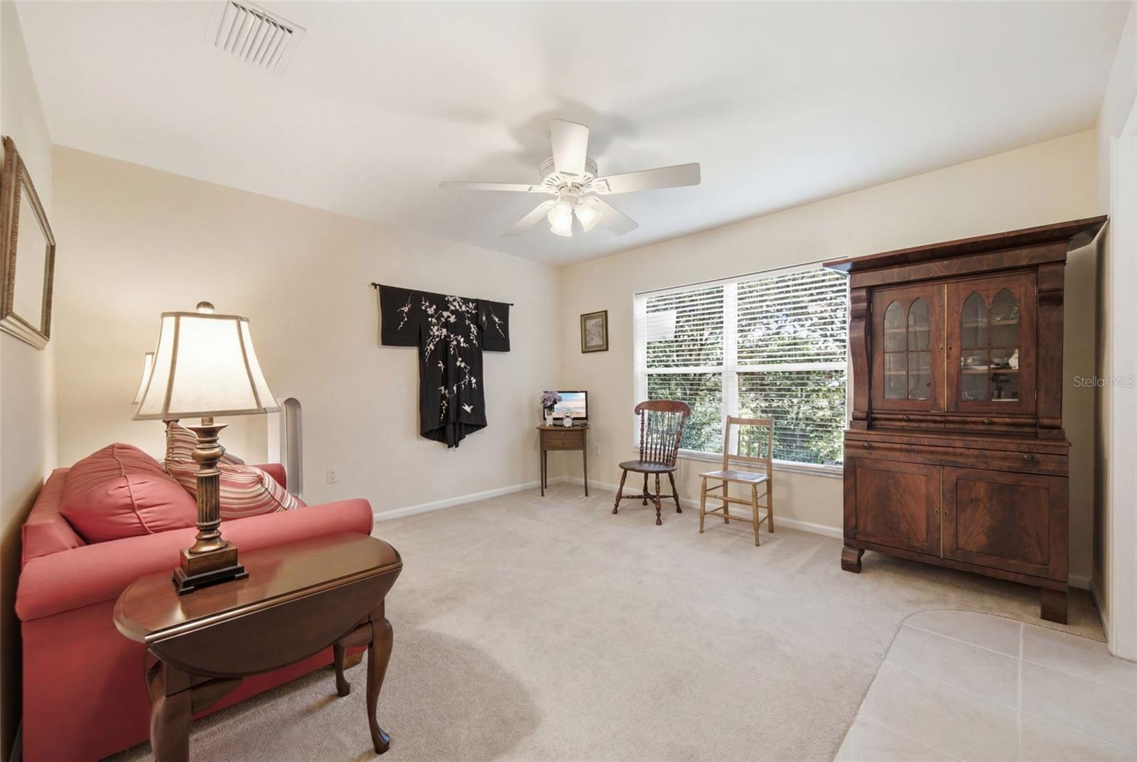 LEXINGTON OAKS VILLAGE 17 UNITS A & B - Residential