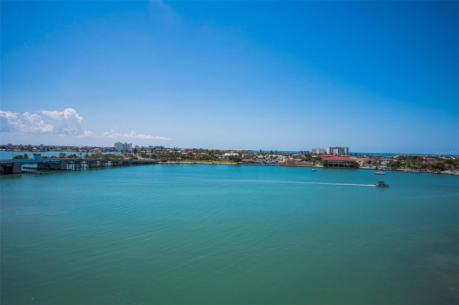 HARBOURSIDE CONDO - Residential