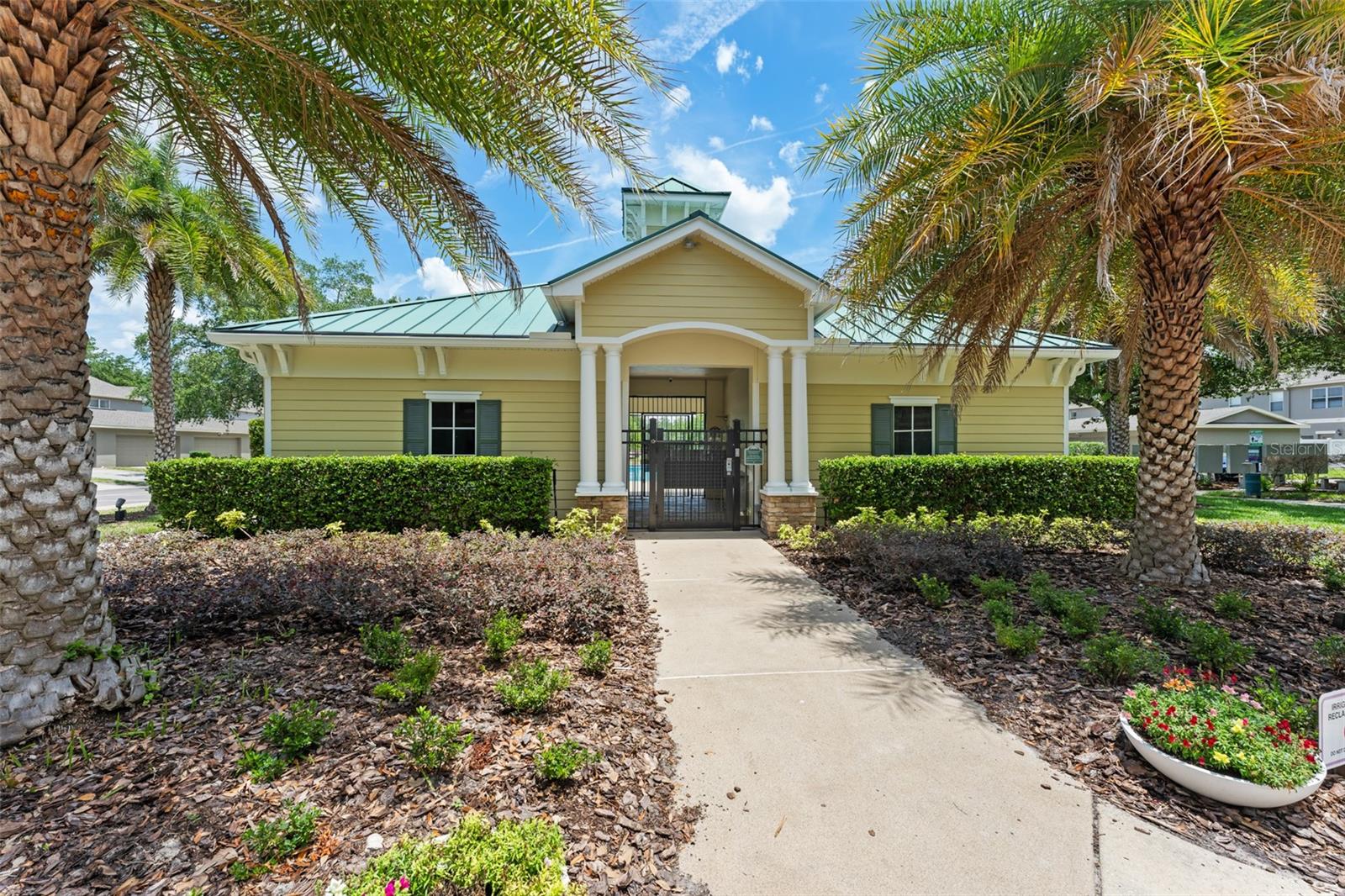 LAKES OF WINDERMERE - LAKE REAMS TOWNHOMES - Residential