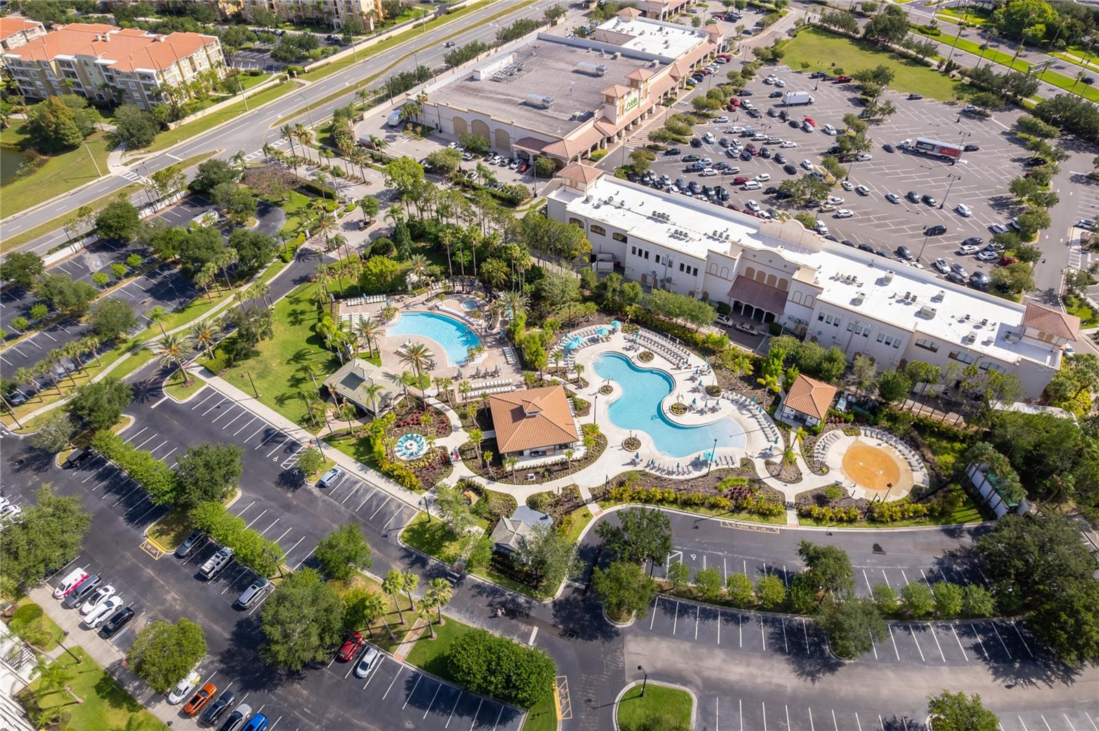 ISLES/CAY COMMONS - Residential