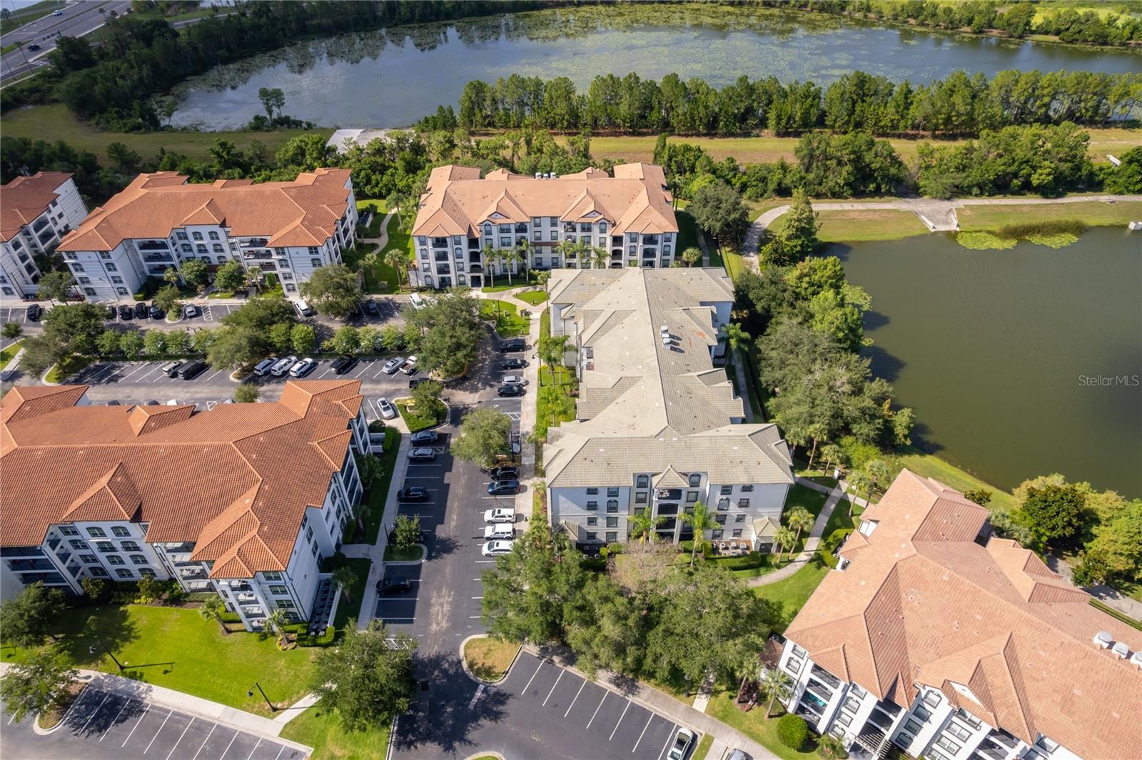 ISLES/CAY COMMONS - Residential