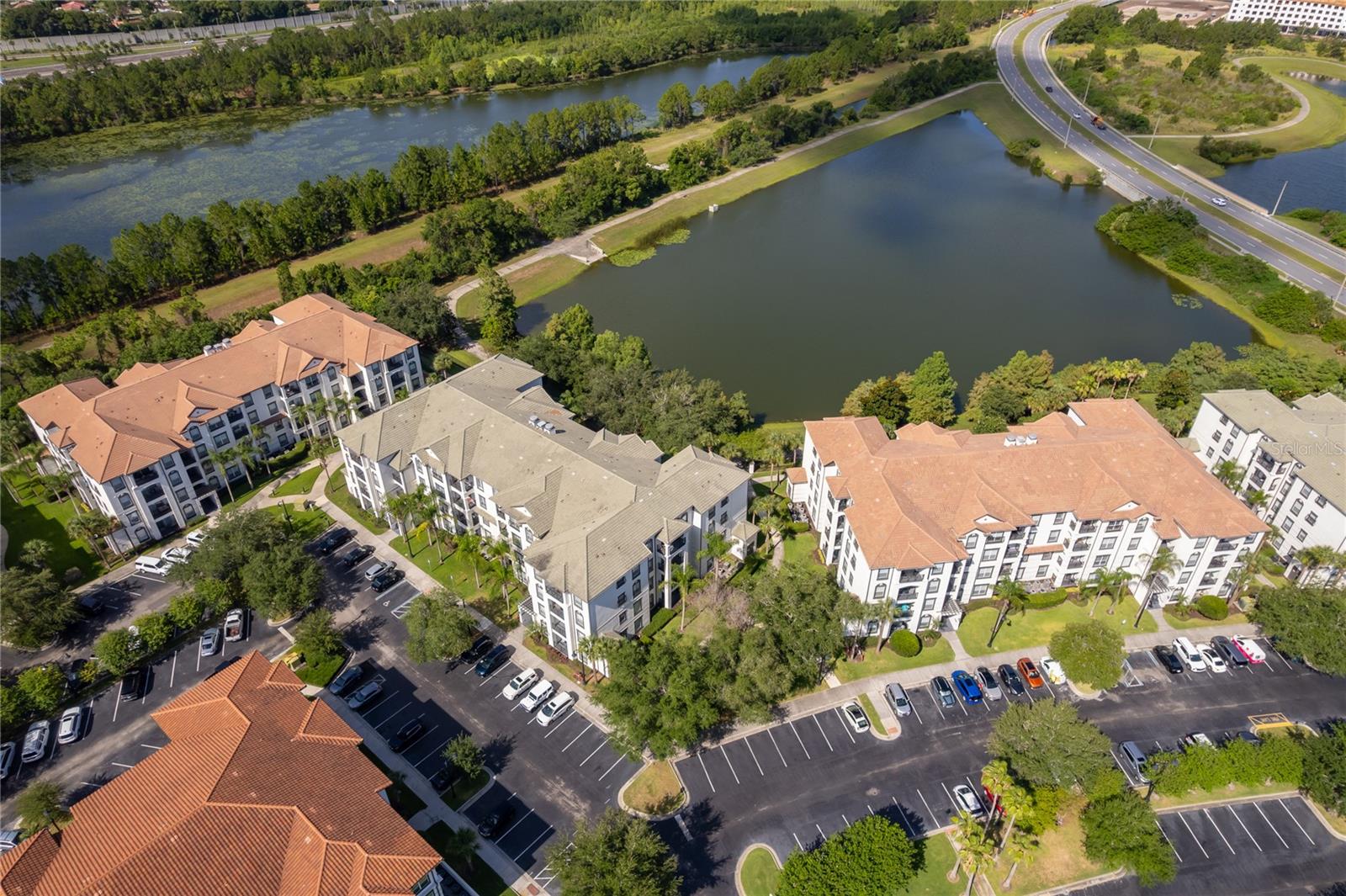 ISLES/CAY COMMONS - Residential
