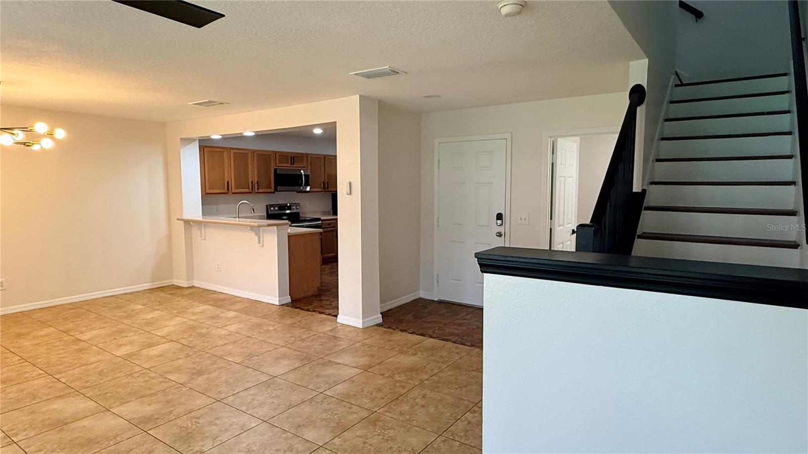 AMBER POINTE UNIT 2 - Residential Lease