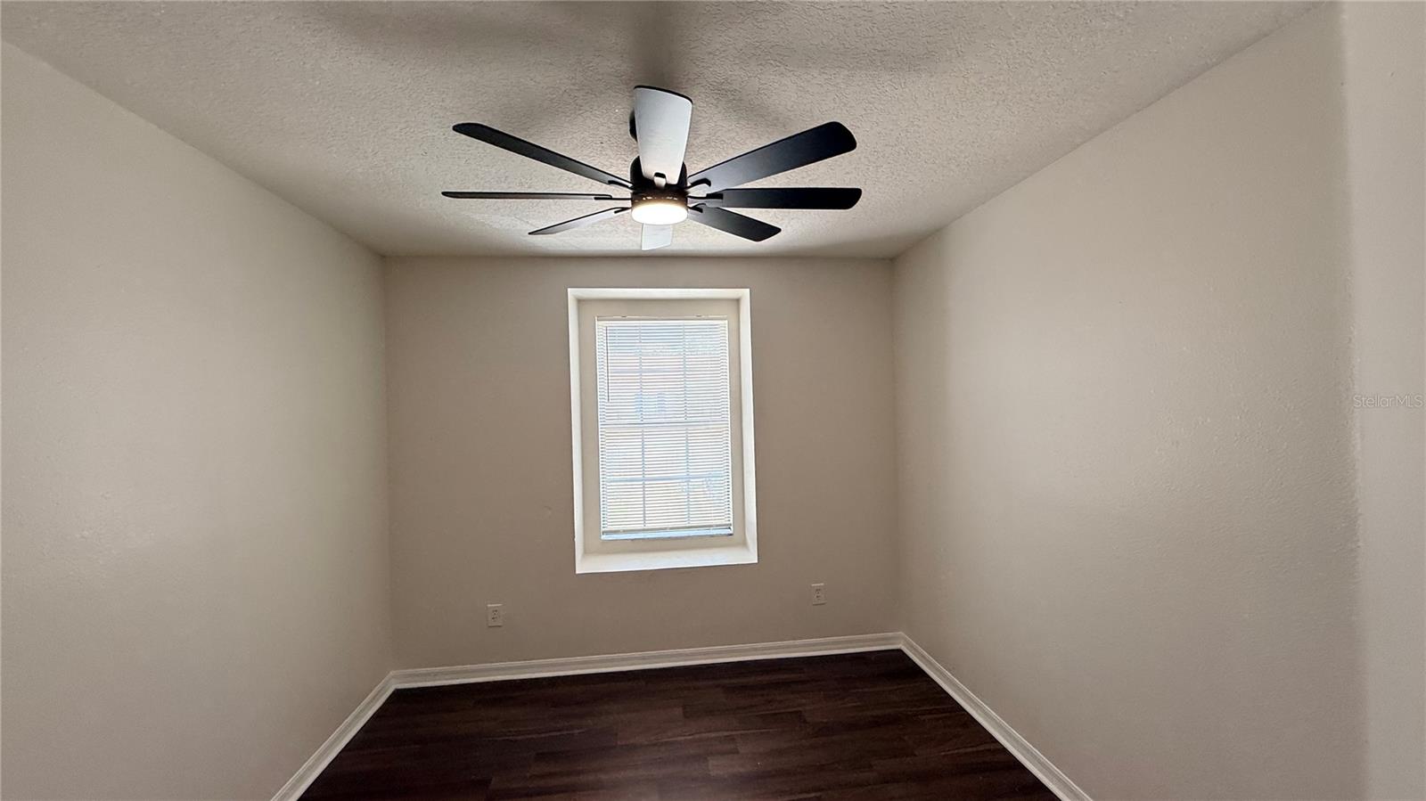 AMBER POINTE UNIT 2 - Residential Lease