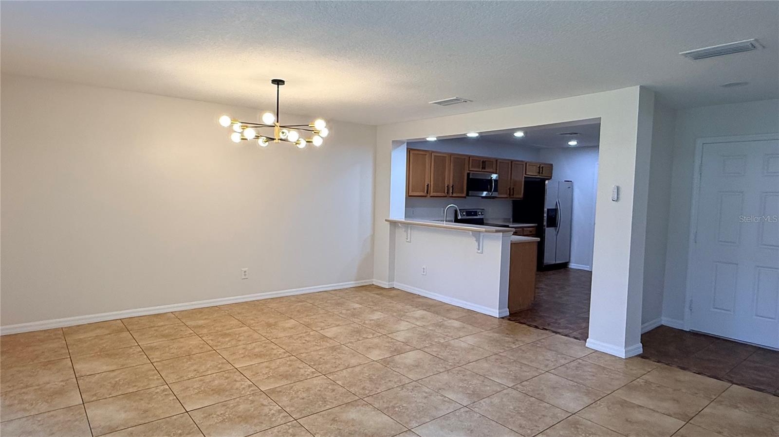 AMBER POINTE UNIT 2 - Residential Lease