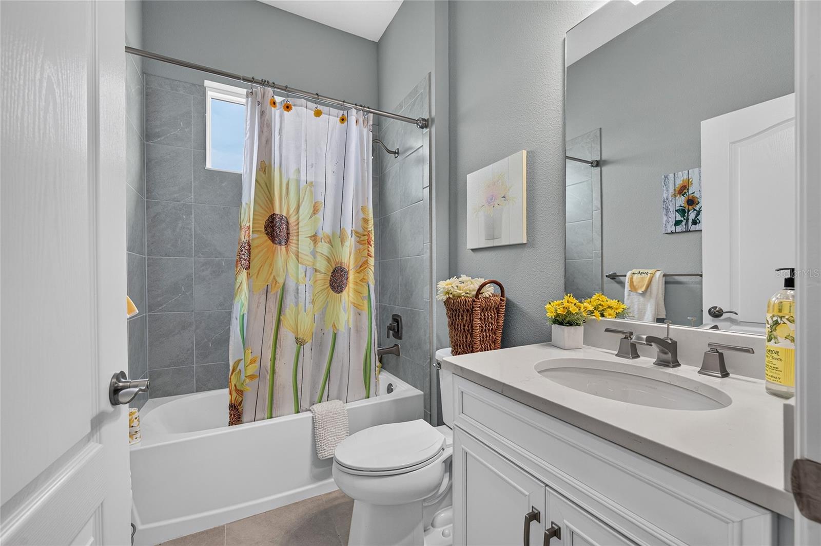 KINGS GATE PH 8 - Residential