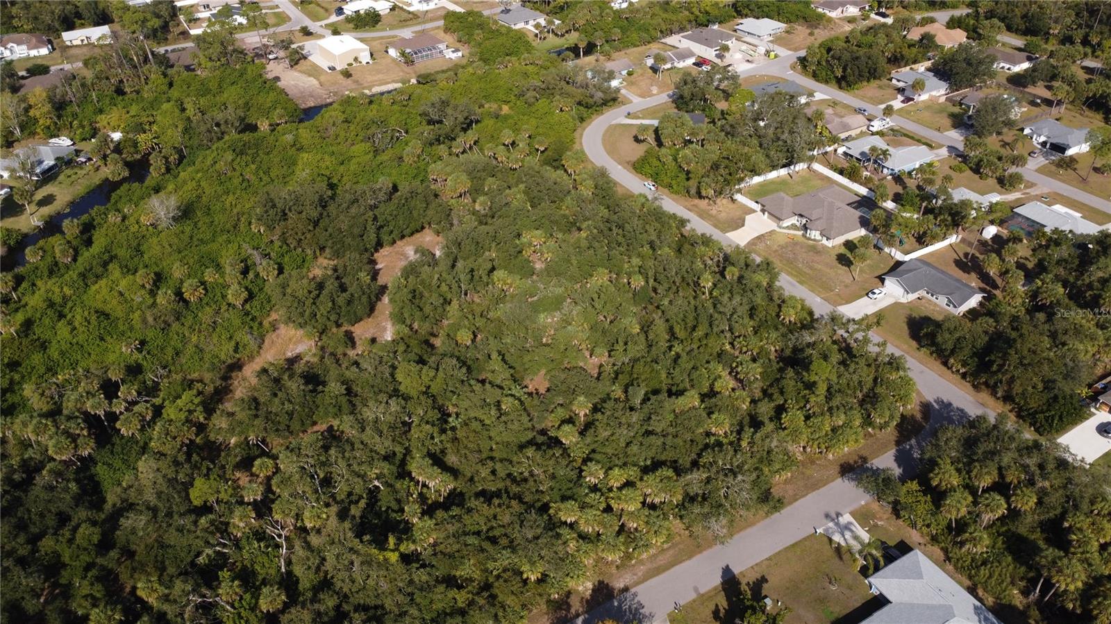 PORT CHARLOTTE SUB 05 - Land