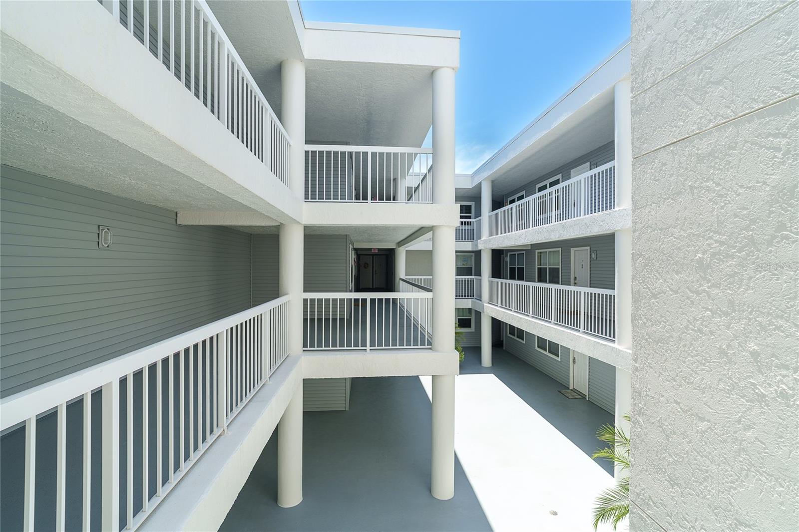 SURF CLUB ON GULF - Residential