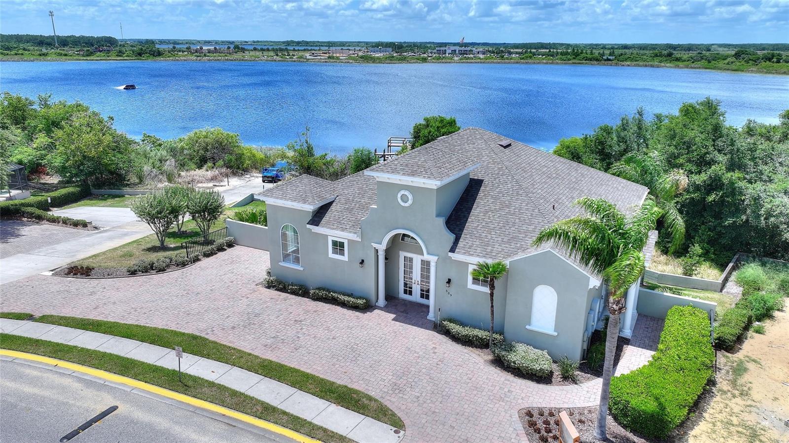CALABAY PARC AT TOWER LAKE - Residential
