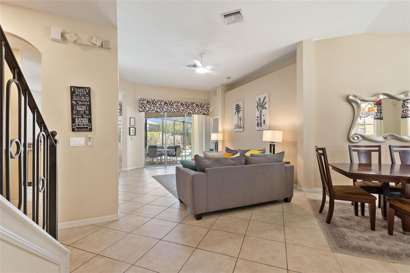 CALABAY PARC AT TOWER LAKE - Residential