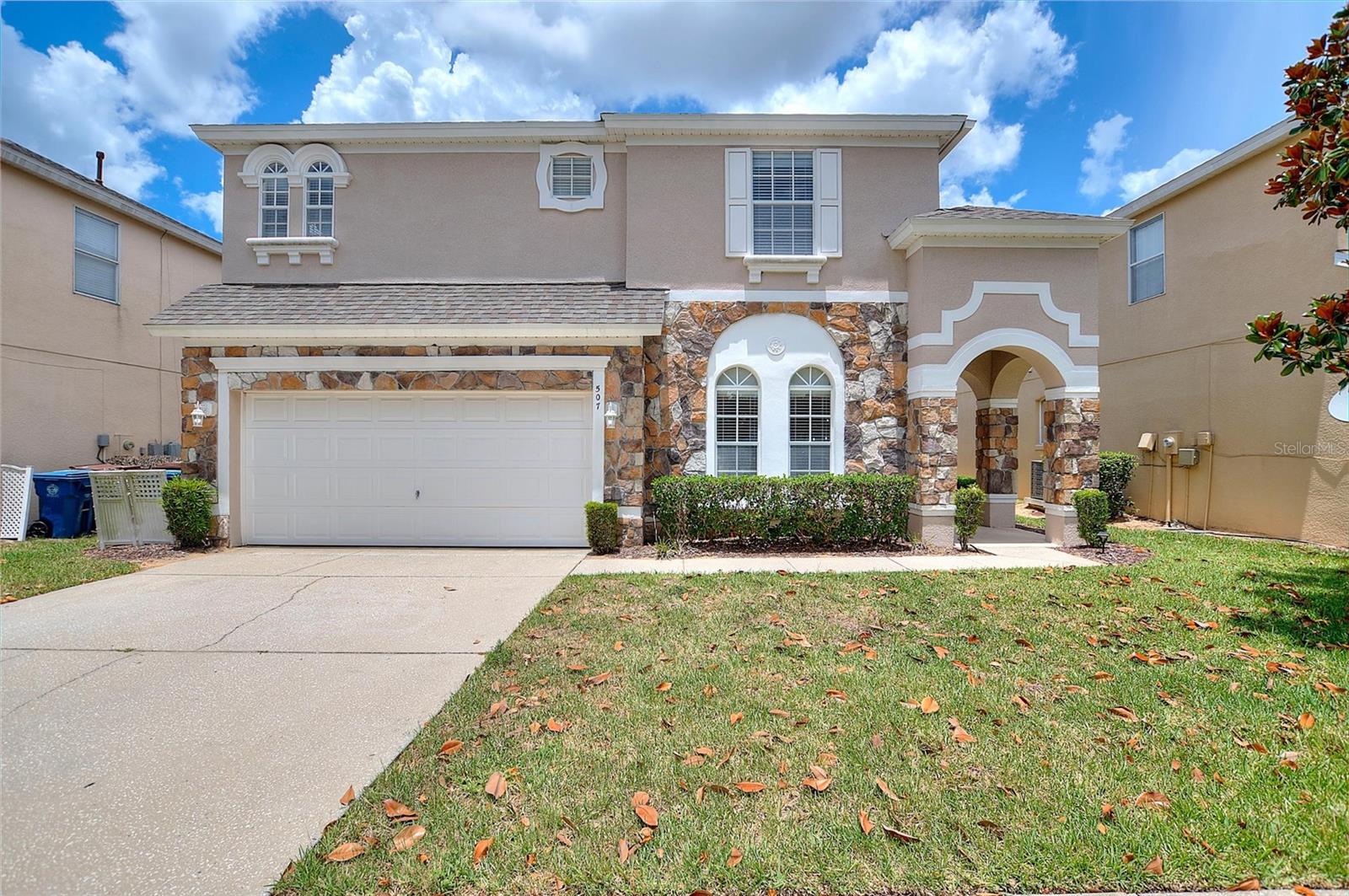 CALABAY PARC AT TOWER LAKE - Residential