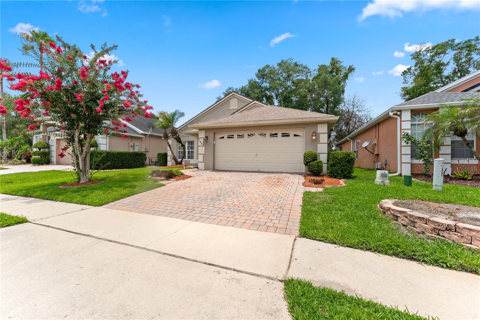 LAKE GRIFFIN ESTATES - Residential