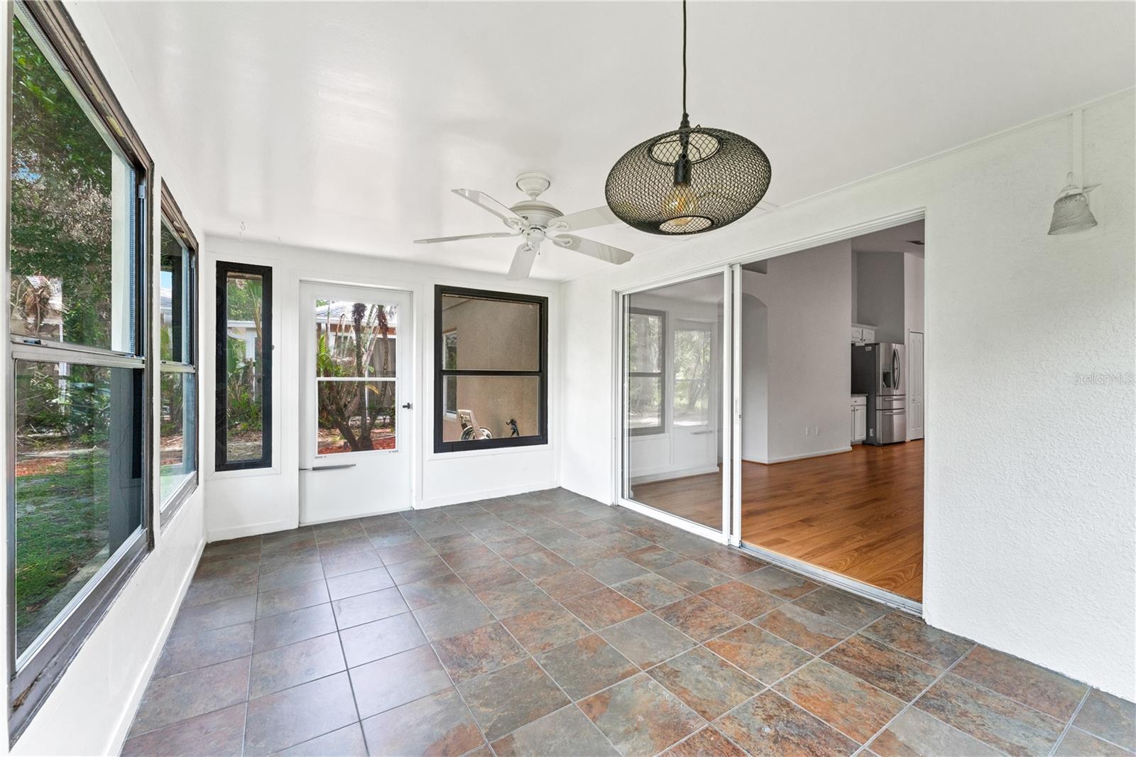 LAKE GRIFFIN ESTATES - Residential