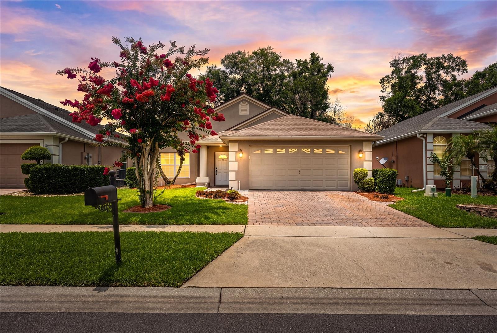 LAKE GRIFFIN ESTATES - Residential