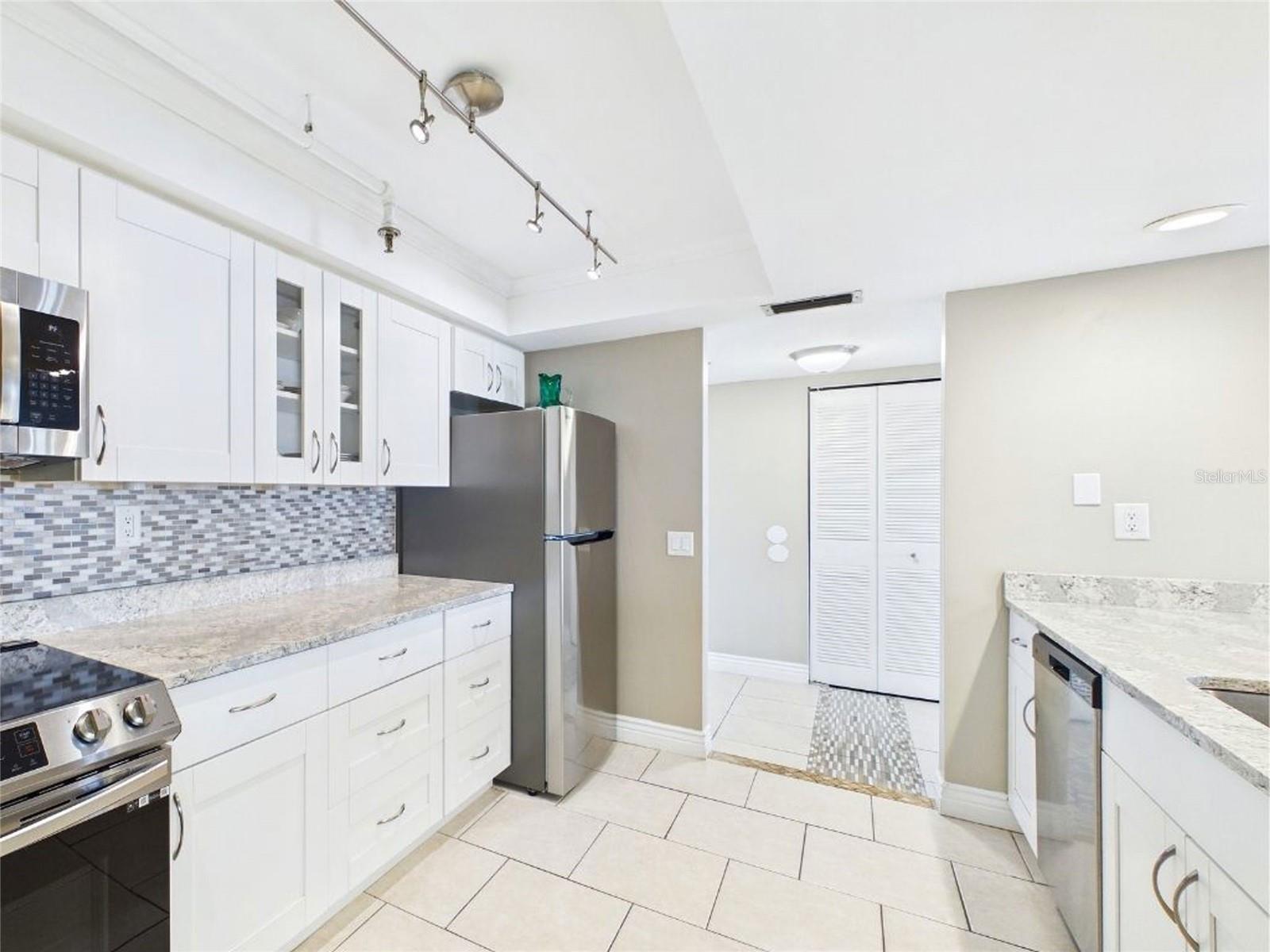 PALMA DEL MAR V - Residential Lease