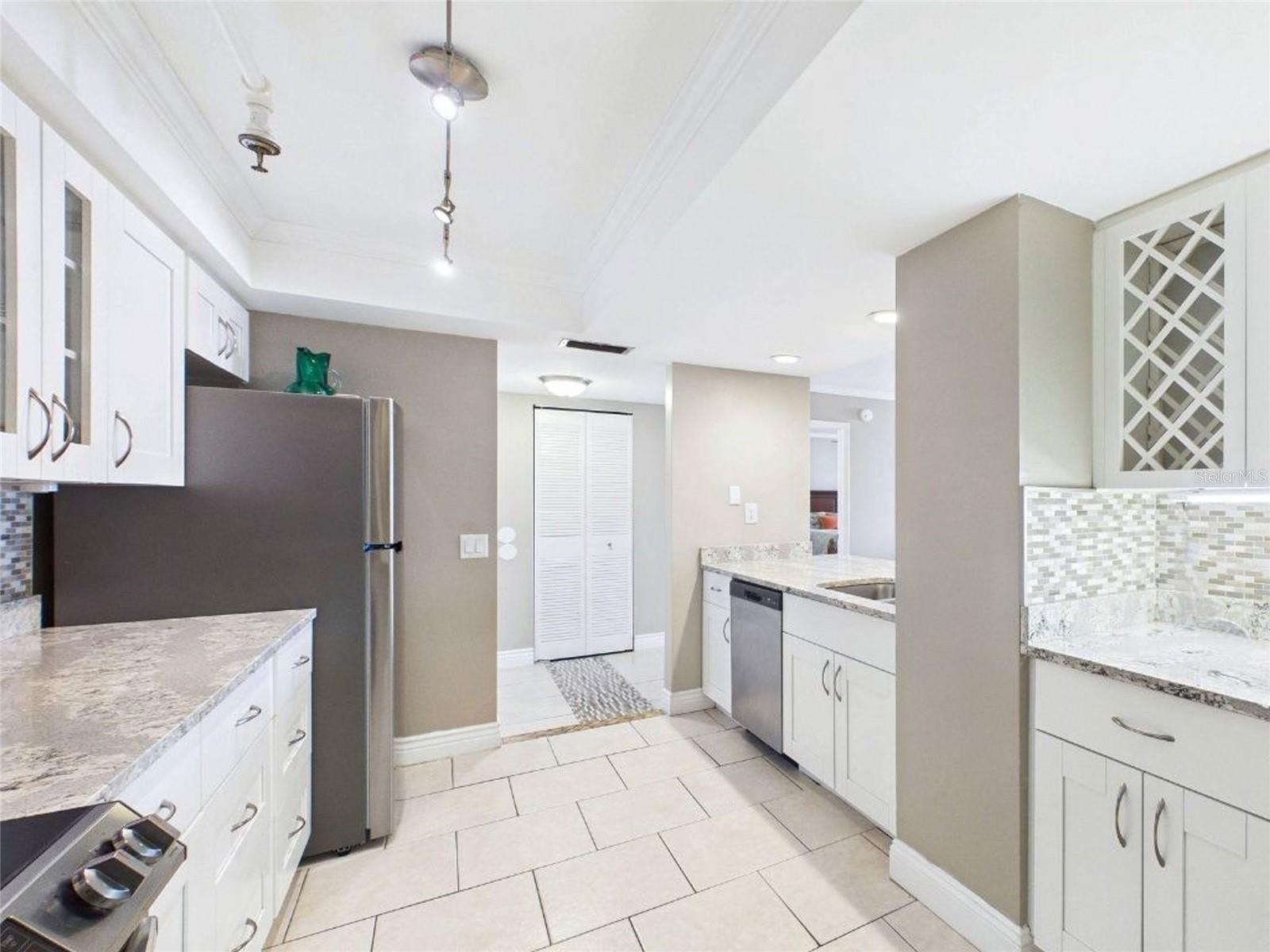 PALMA DEL MAR V - Residential Lease