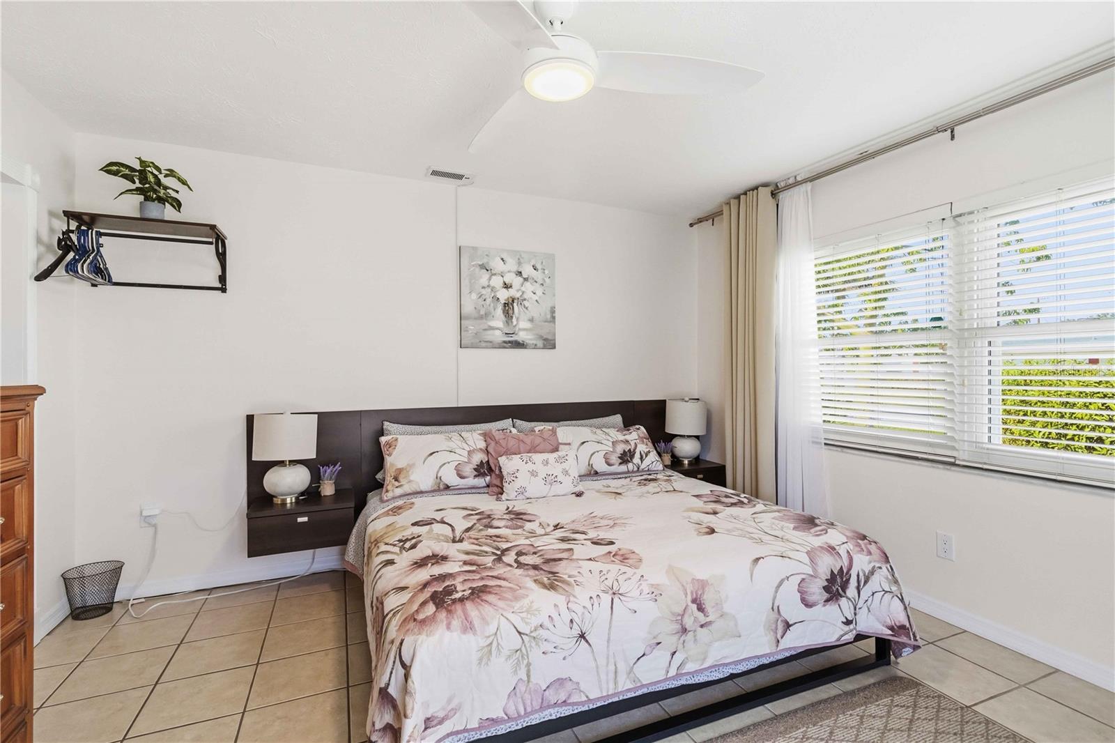 GULF GATE - Residential