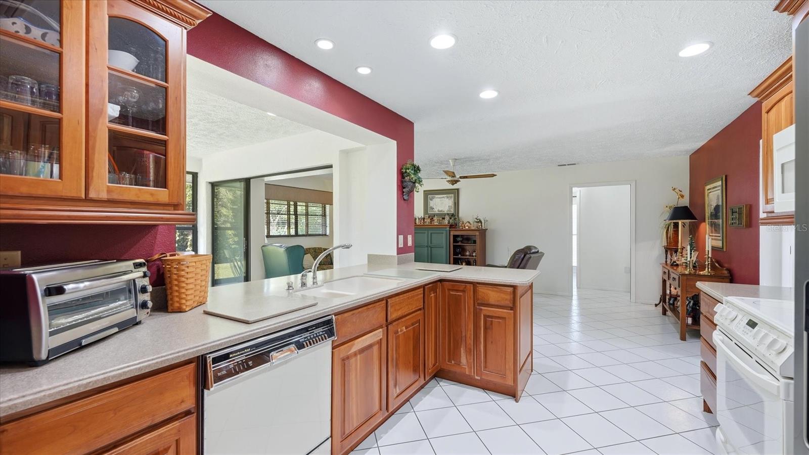 POINTE WEST FIRST ADD - Residential