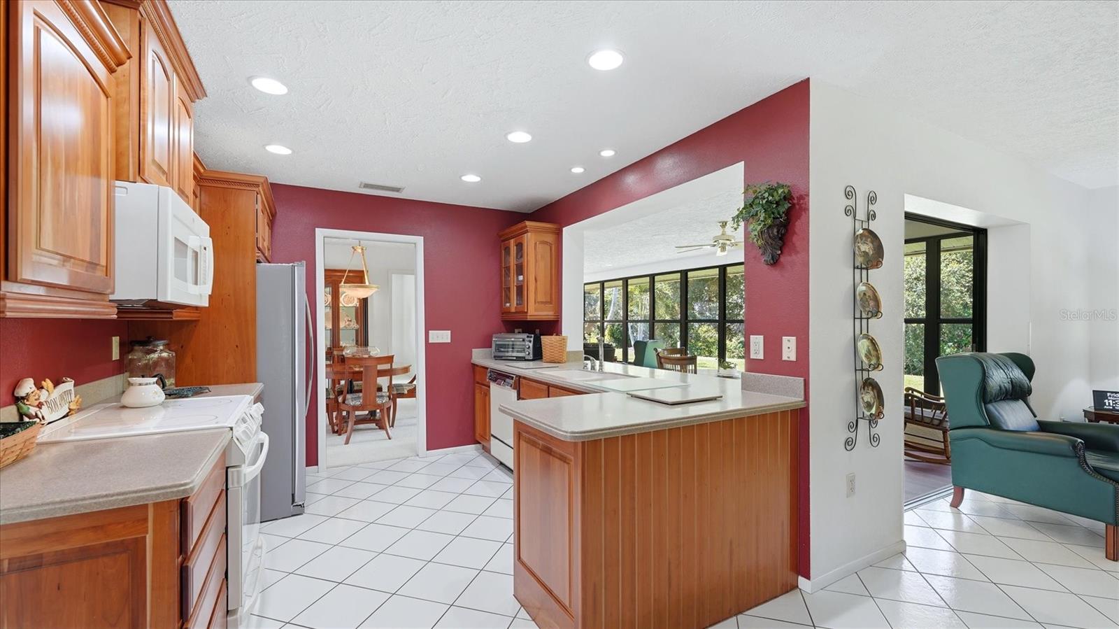 POINTE WEST FIRST ADD - Residential