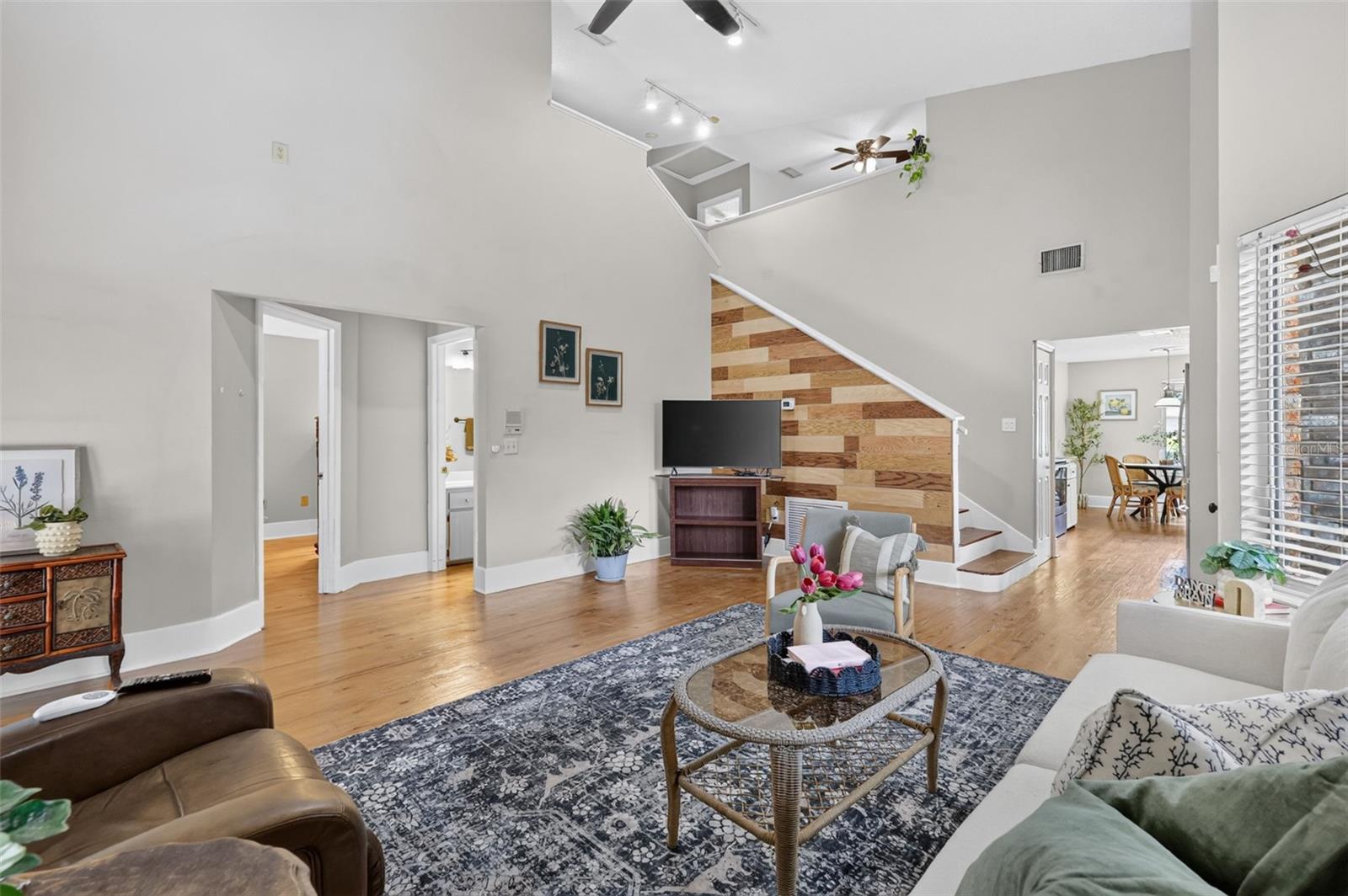 ACREAGE & UNREC - Residential