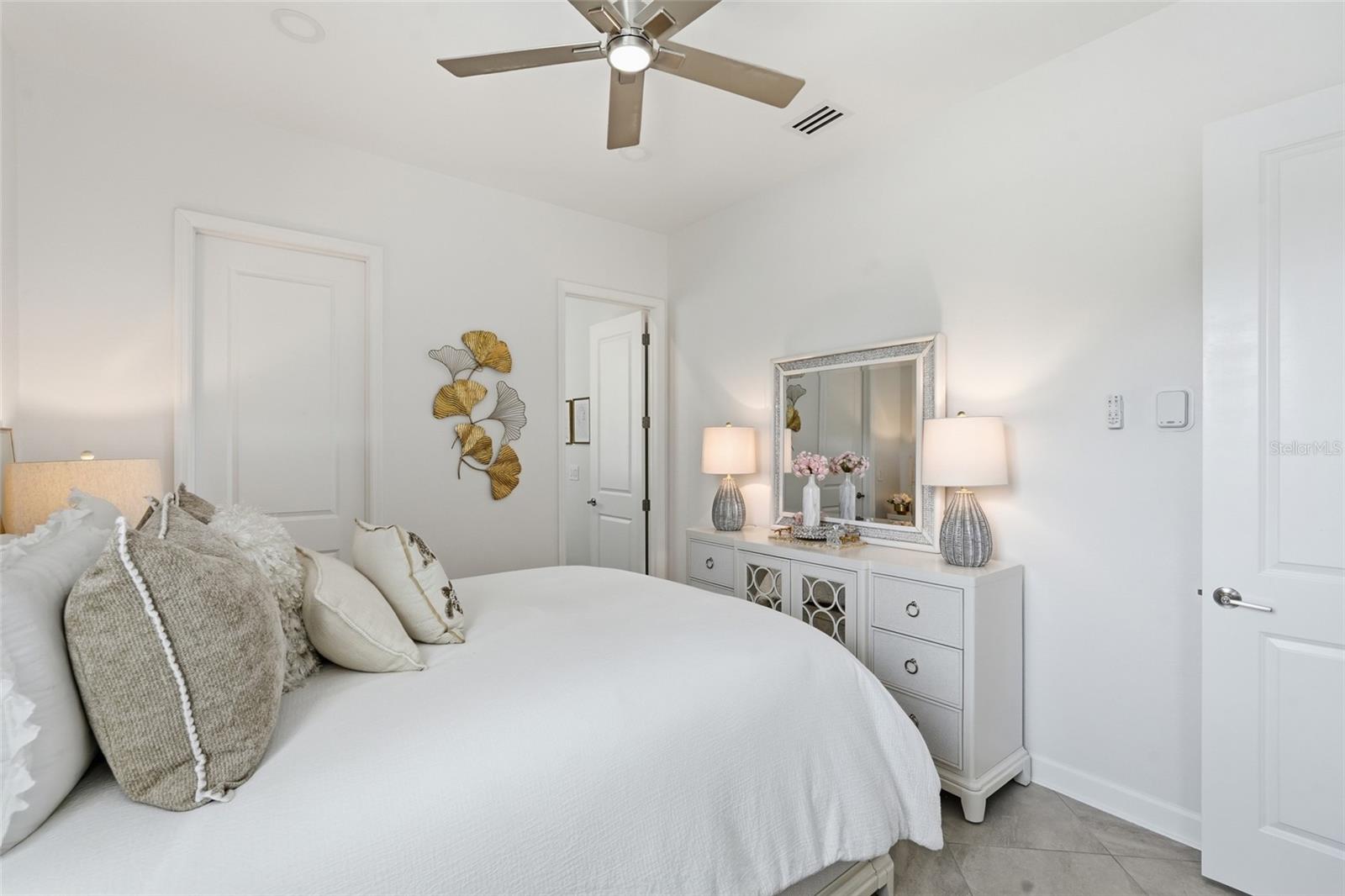 LORRAINE LAKES PH I - Residential