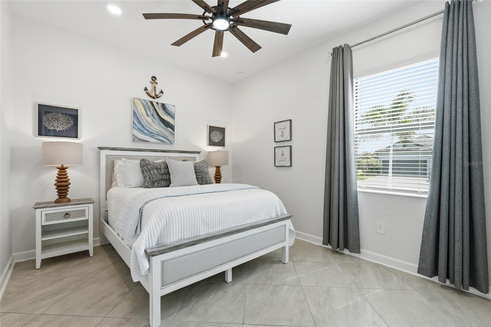 LORRAINE LAKES PH I - Residential