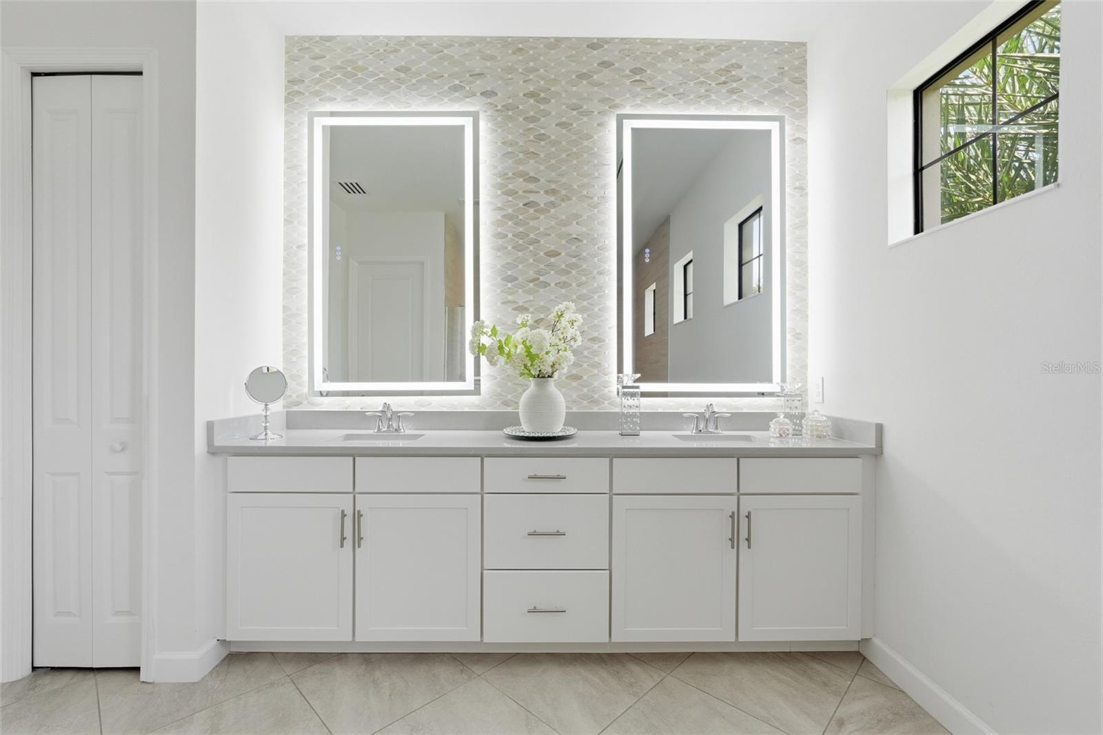 LORRAINE LAKES PH I - Residential