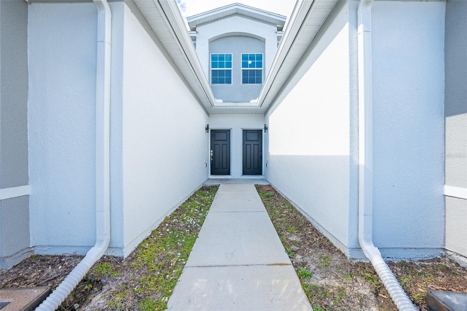 Welcome to your new home in Kissimmee!  This spacious and modern 3-bedroom, 2.5-bathroom property offers the perfect balance of style and comfort. From the updated kitchen with granite countertops to the modern vinyl floors with cozy carpet in the bedrooms, this unit boasts design details that will make you feel at home from the moment you walk in.  *Key Features:Granite countertops throughout the house.  Modern vinyl floors with carpet in the bedrooms.Bright and comfortable spaces that will make you feel at home.
Enjoy your outdoor patio, convenient laundry, and two parking spaces.
Wifi and Cable for just $70 per month. 3 Free months included.
Prime Location: Located in the sought-after Dimora Park community, this property provides easy access to major highways and is minutes away from John Parkway and Osceola Parkway.  Neighborhood and Proximity: Situated in charming Kissimmee, the property is close to schools, amusement parks, and shopping centers. Publix is just a 5-minute walk away!  *Community Amenities: The community is gated, offering tranquility and security. Enjoy the pool, recreation area, and common green spaces.  *Rental Conditions:Annual lease with renewal options.  Monthly rent of $2,400, Deposit requirement of $2,500, Pets allowed.
  **Don't miss the opportunity to call this incredible property your home. Call today to schedule a private showing and secure your space in this desirable community!