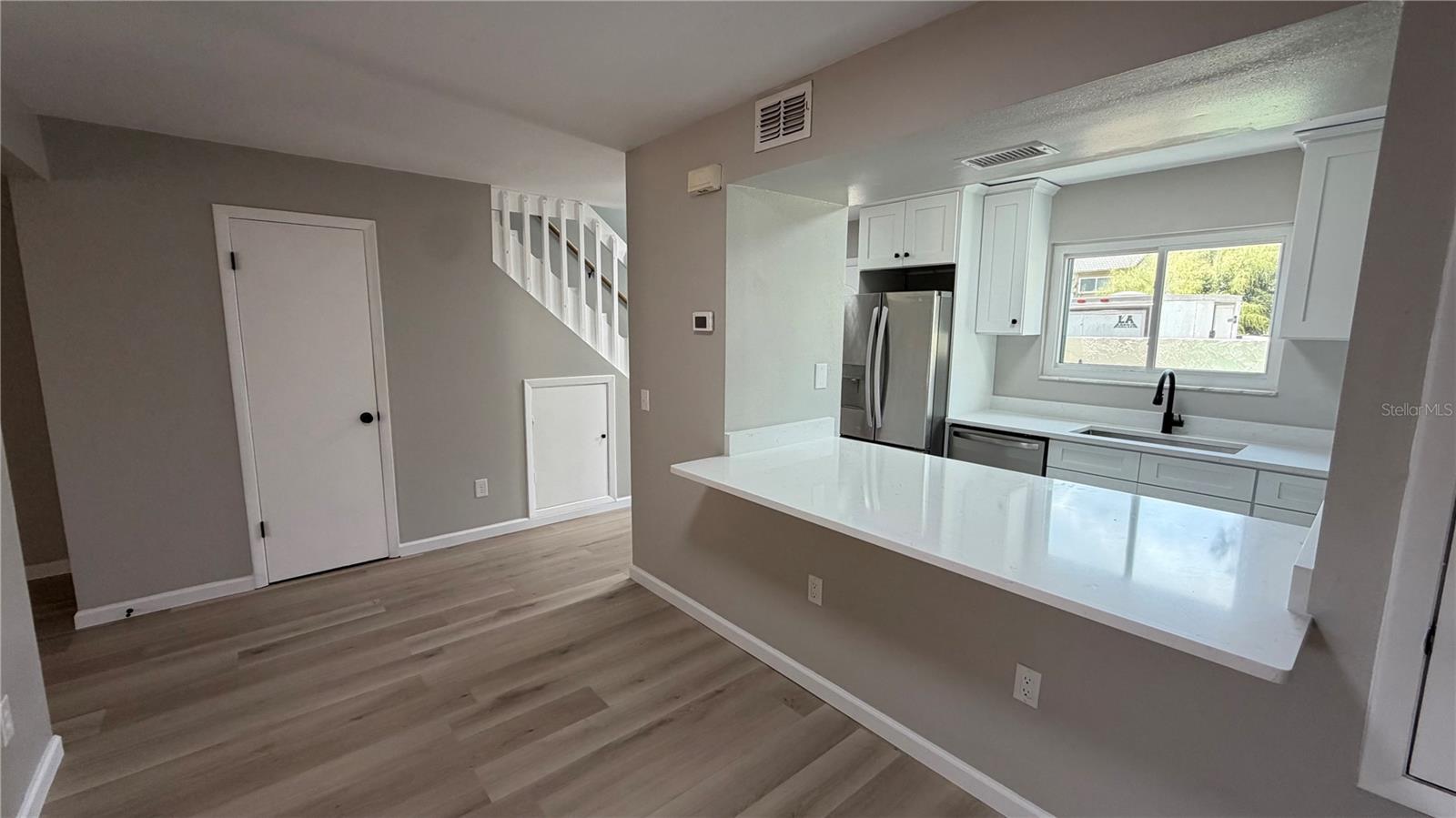 VILLAGE GROVE PH 01 - Residential