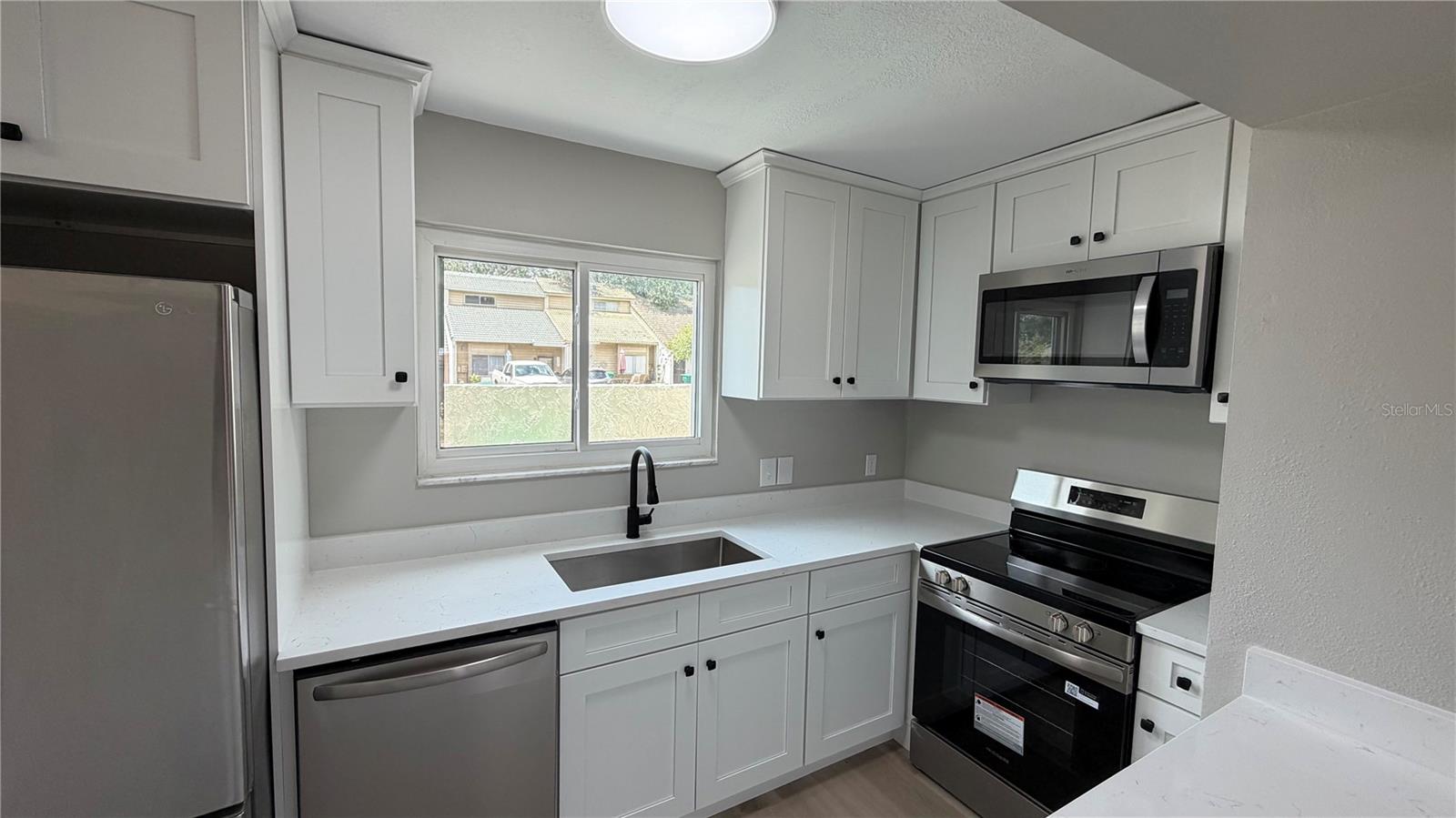 VILLAGE GROVE PH 01 - Residential