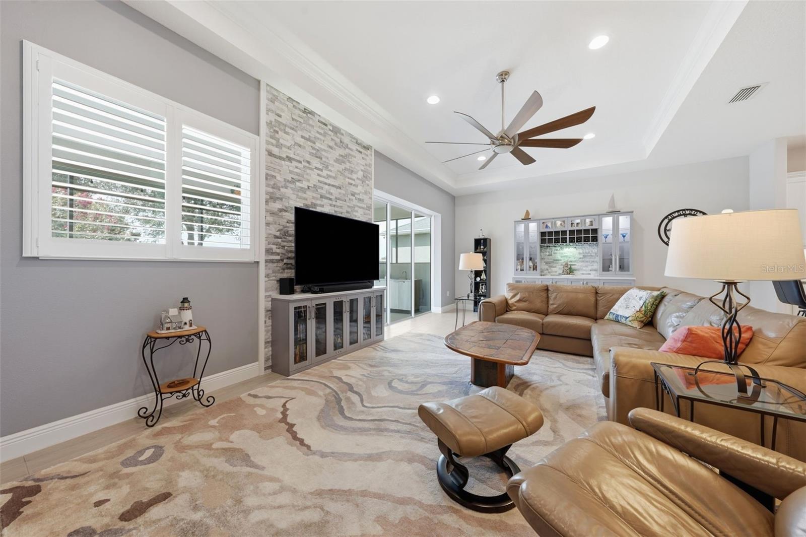 LAKES OF MOUNT DORA - Residential
