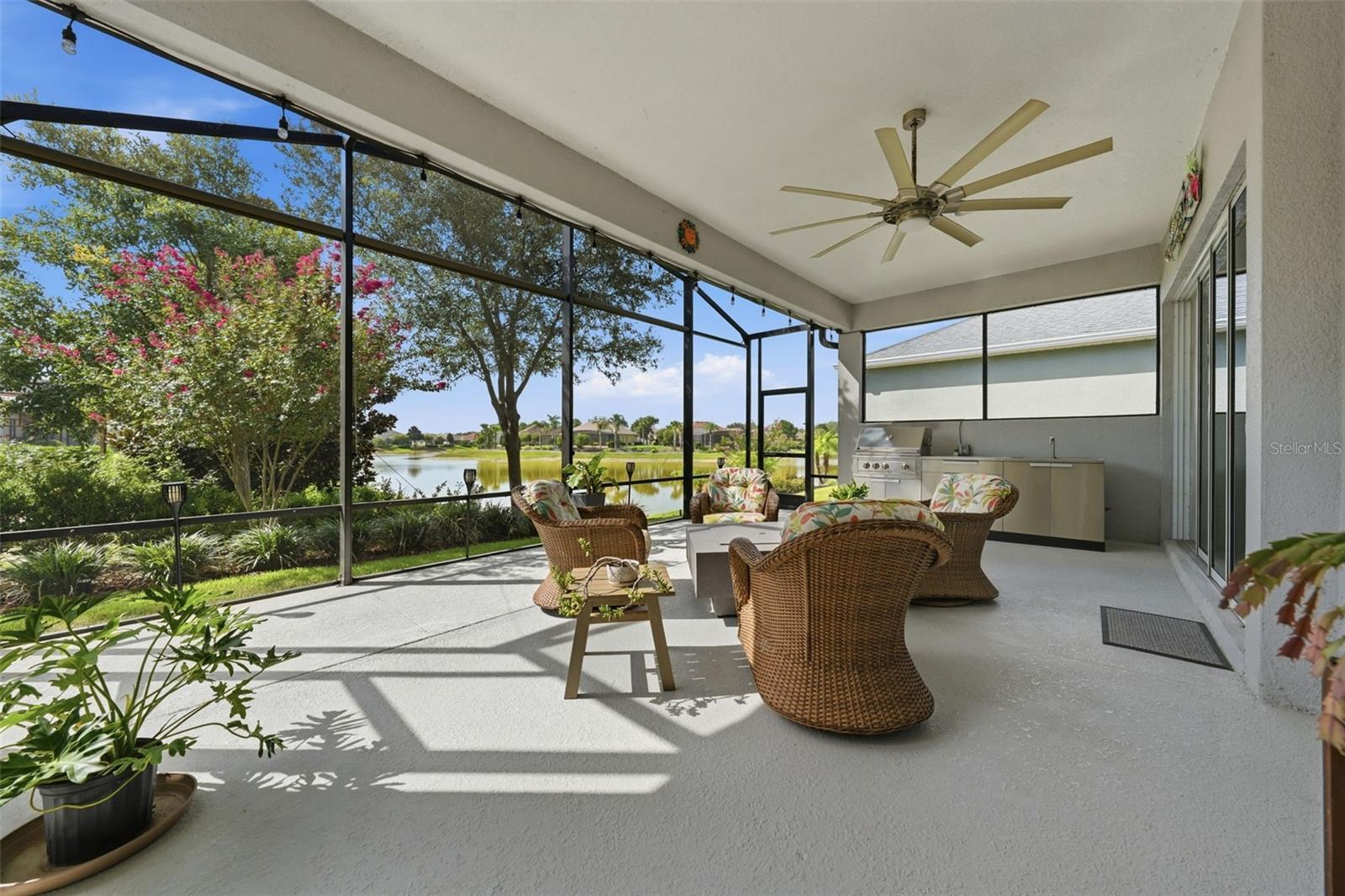 LAKES OF MOUNT DORA - Residential
