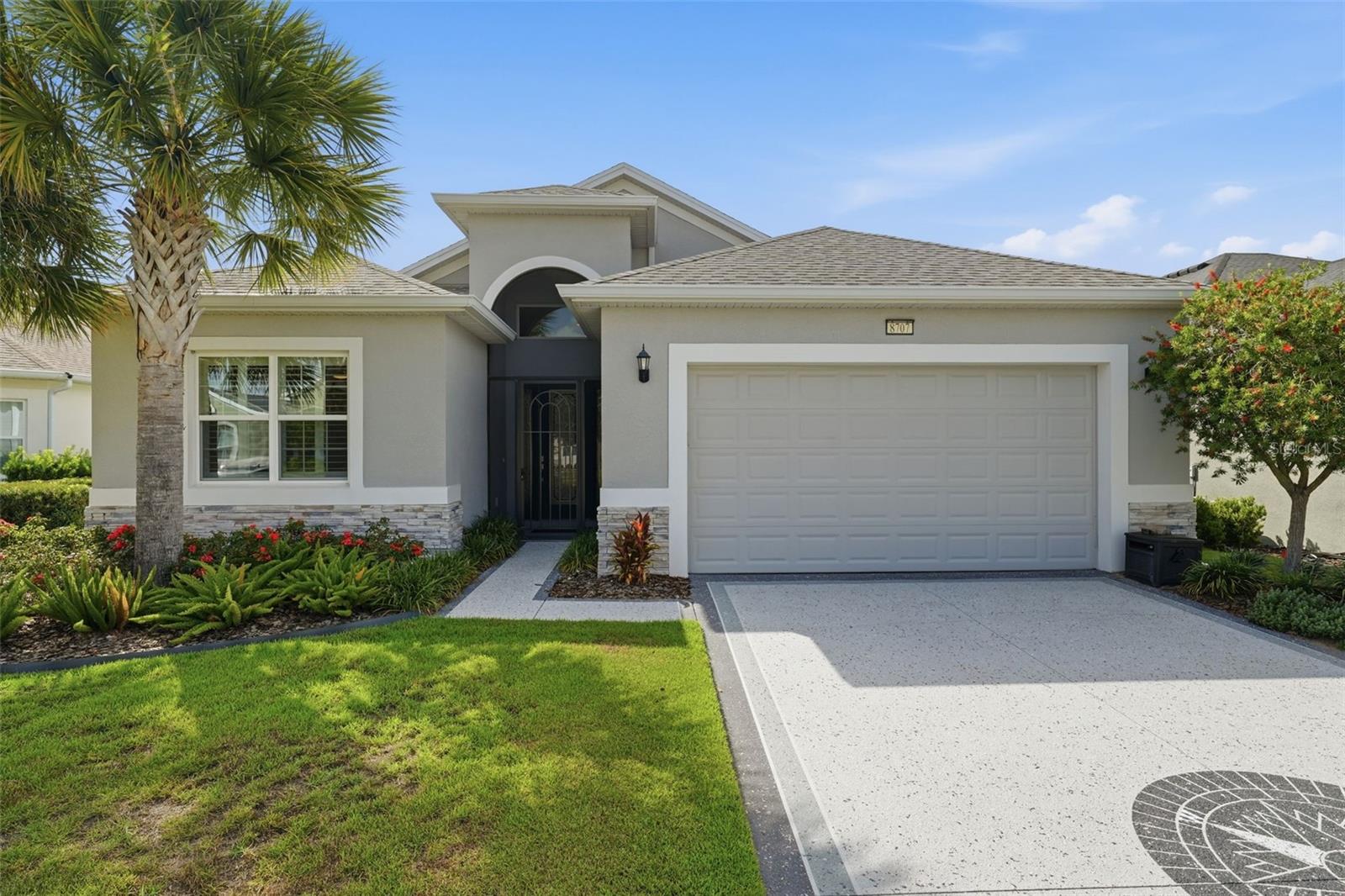 LAKES OF MOUNT DORA - Residential