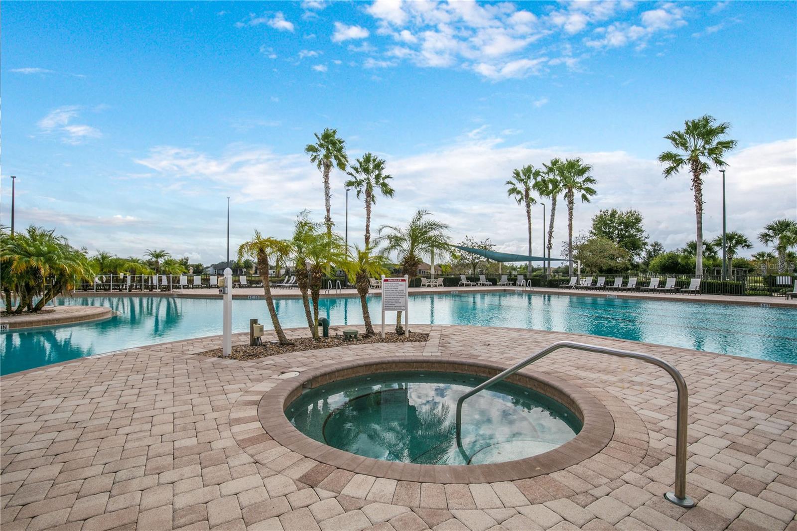 LAKES OF MOUNT DORA - Residential