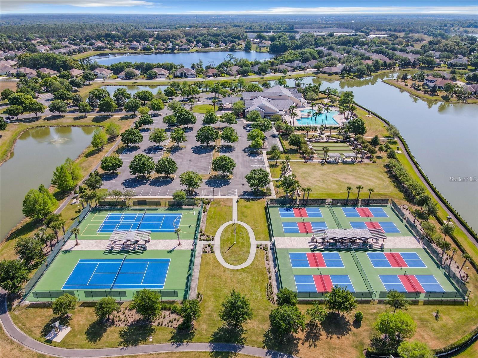 LAKES OF MOUNT DORA - Residential