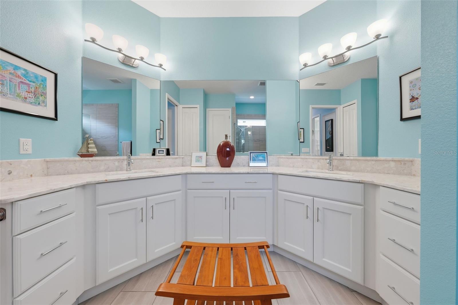 LAKES OF MOUNT DORA - Residential